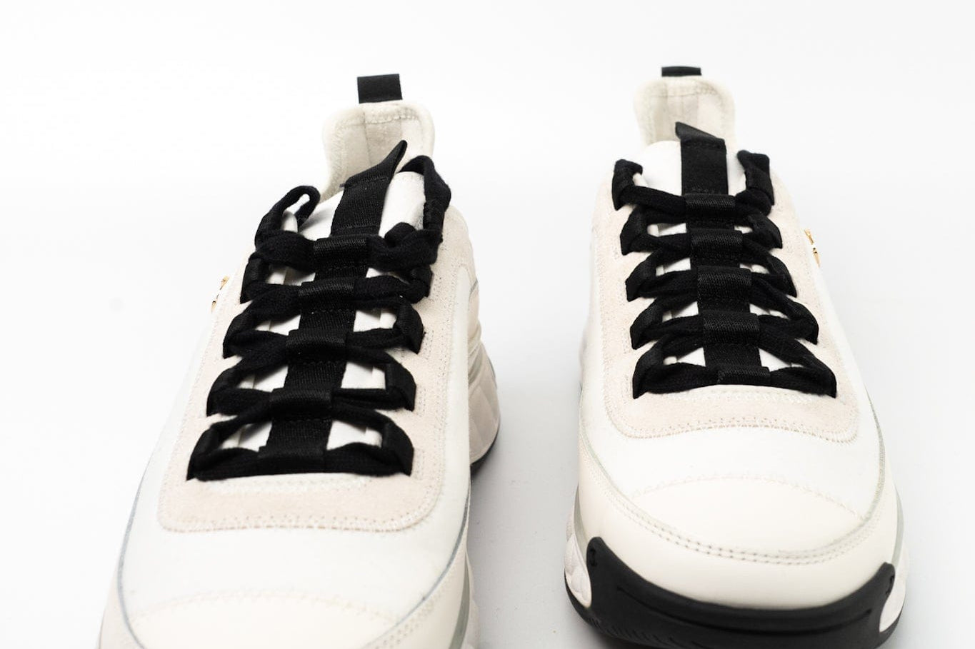 CHANEL Sneakers White Chanel Fabric Calfskin Suede CC Sneakers White ( Size 39.5) - Redeluxe