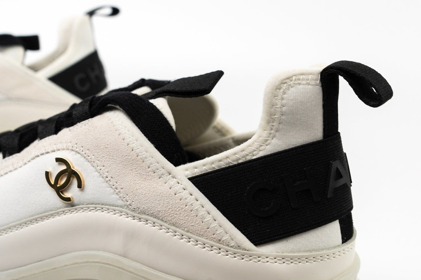 CHANEL Sneakers White Chanel Fabric Calfskin Suede CC Sneakers White ( Size 39.5) - Redeluxe
