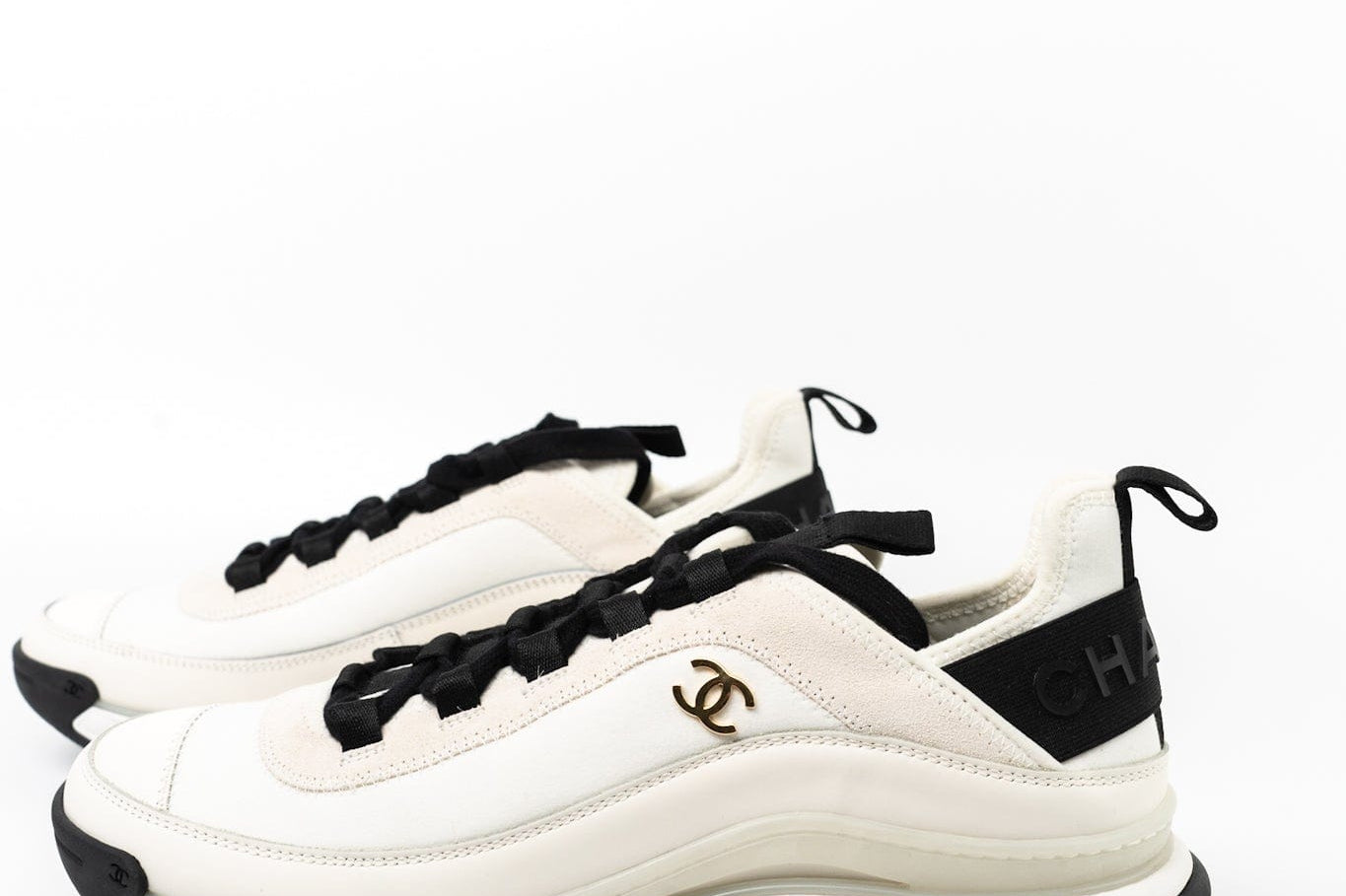 CHANEL Sneakers White Chanel Fabric Calfskin Suede CC Sneakers White ( Size 39.5) - Redeluxe