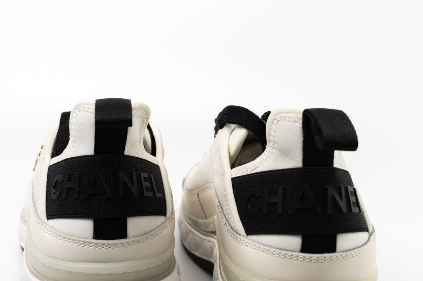 CHANEL Sneakers White Chanel Fabric Calfskin Suede CC Sneakers White ( Size 39.5) - Redeluxe