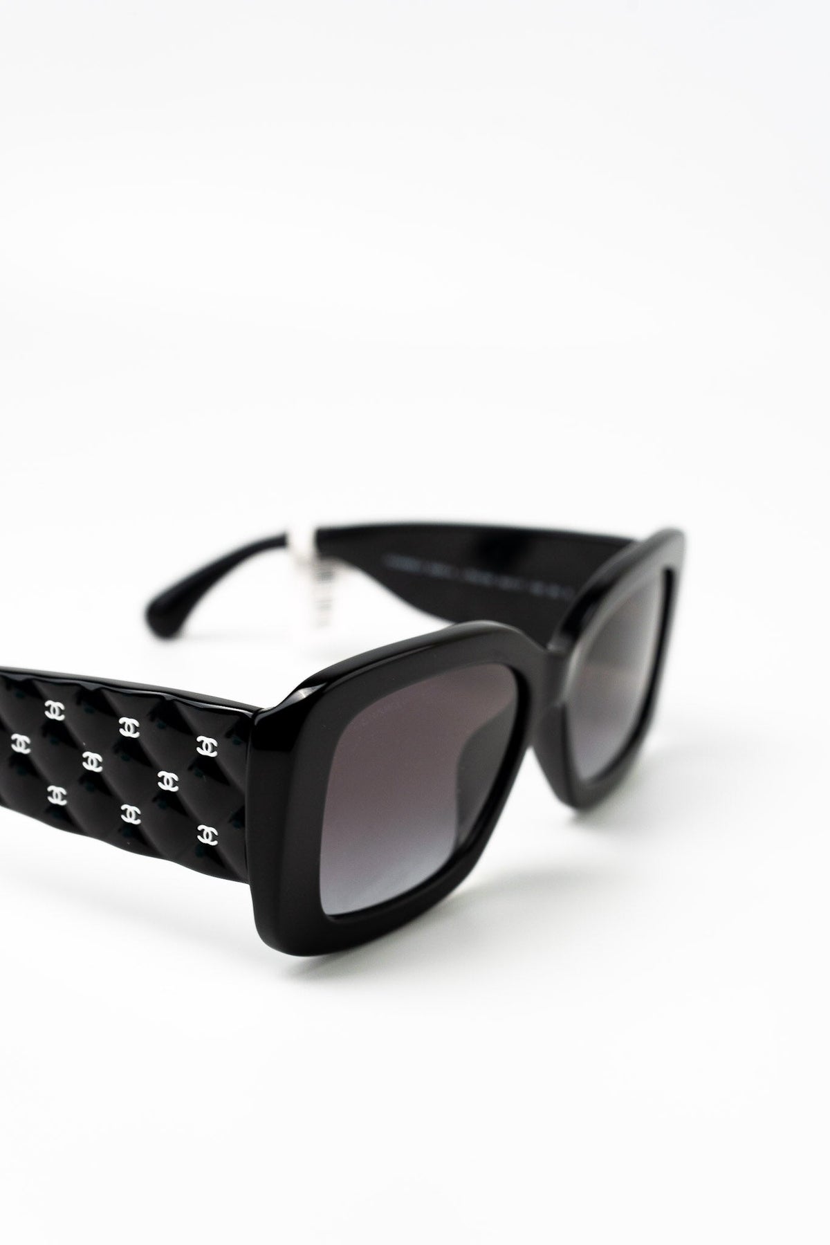 CHANEL Sunglasses Black Black CC Sunglasses 5483-A - Redeluxe