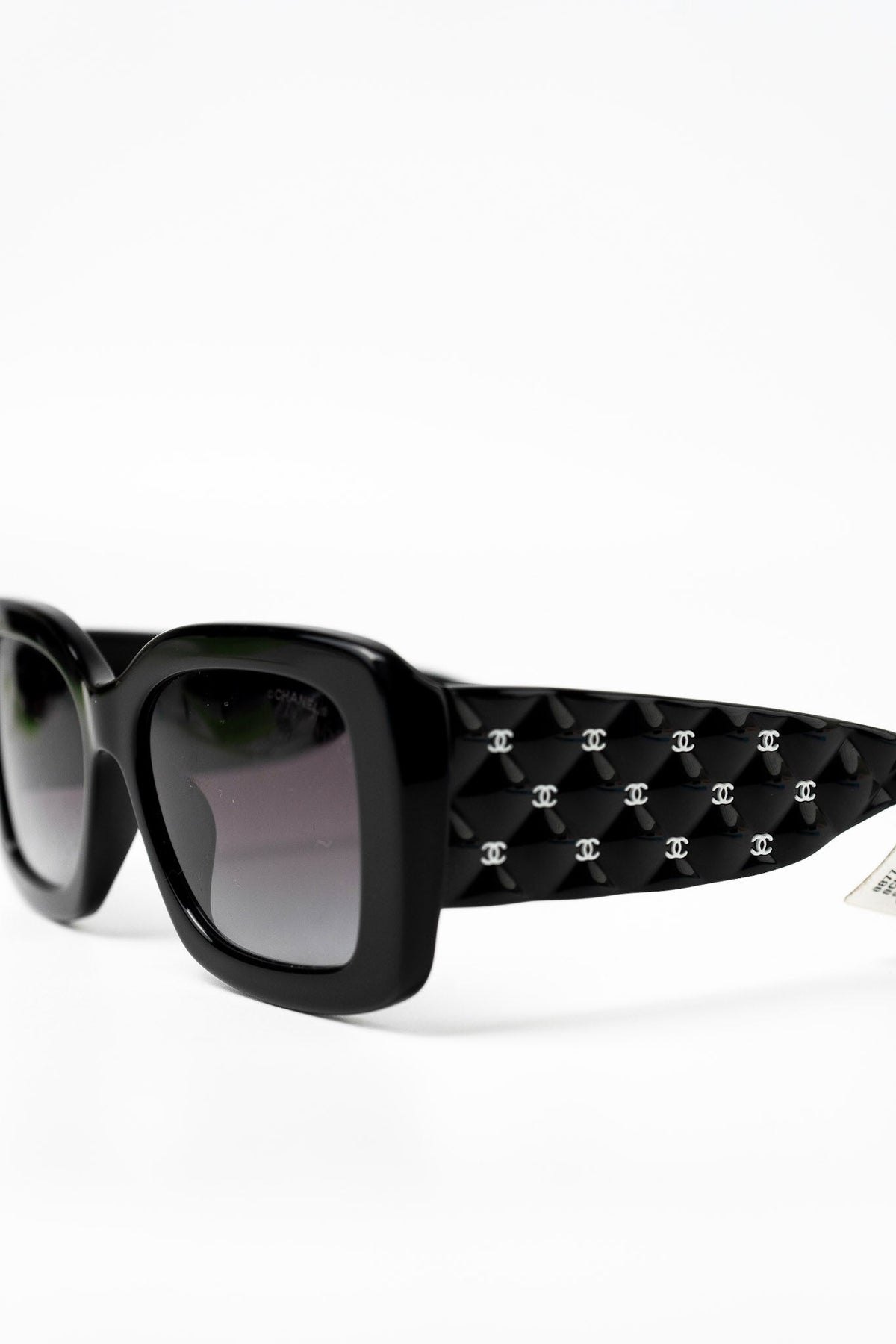 CHANEL Sunglasses Black Black CC Sunglasses 5483-A - Redeluxe