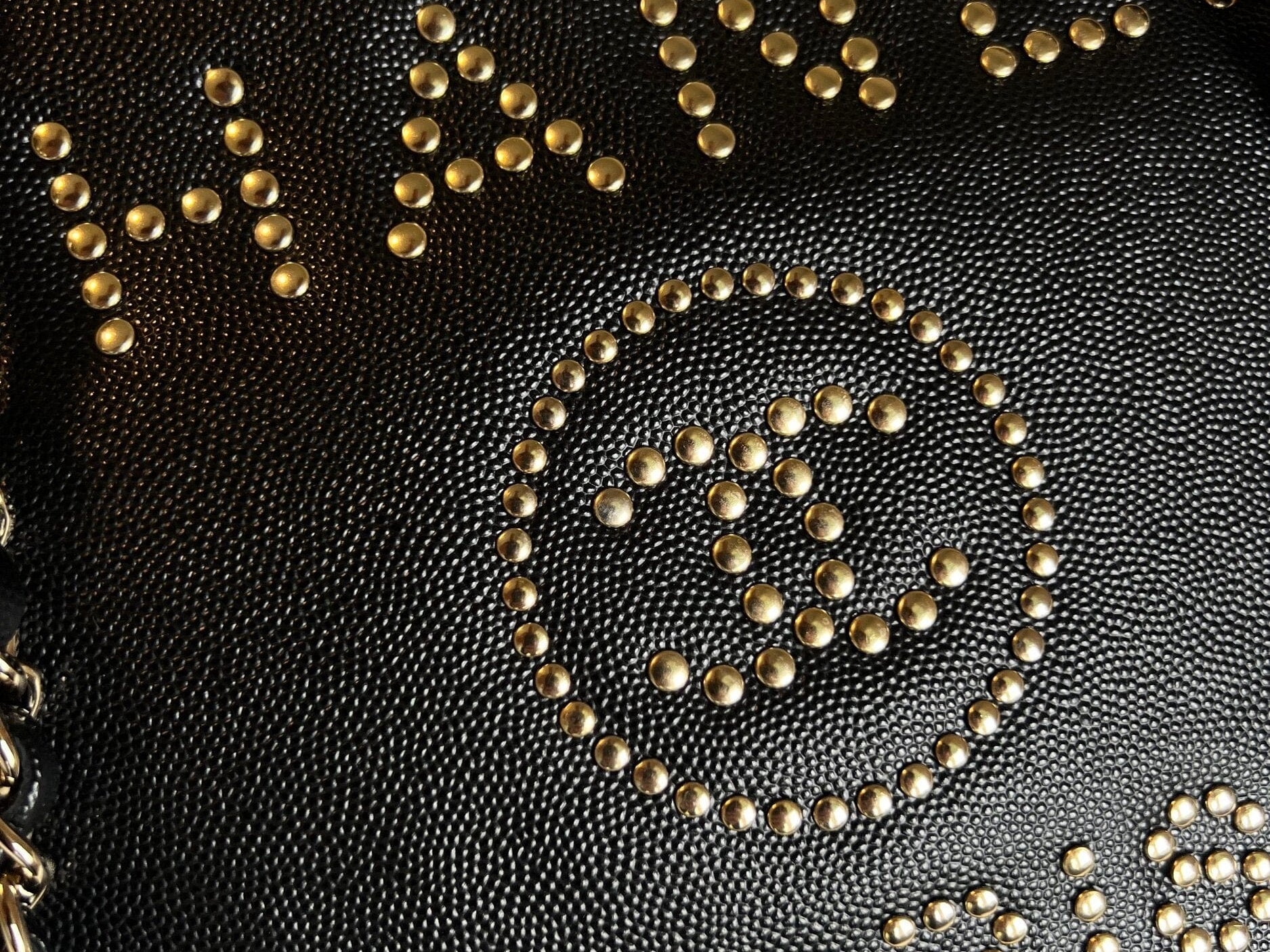 CHANEL Tote Chanel 20P Small/ Medium Deauville Shopping Tote Studded LGHW - Redeluxe