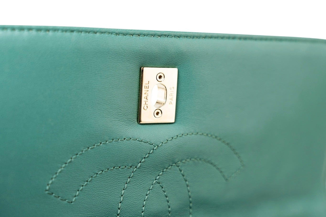 CHANEL Tote Green Trendy CC Green Lambskin Quilted Light Gold Hardware - Redeluxe