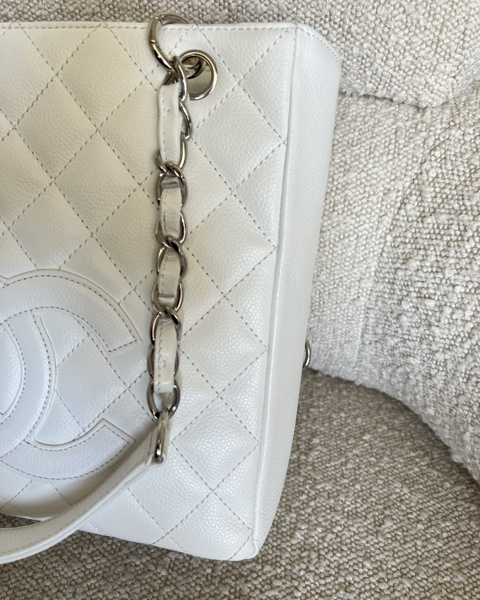 CHANEL Tote White Caviar Quilted Petite Shopping Tote - Redeluxe