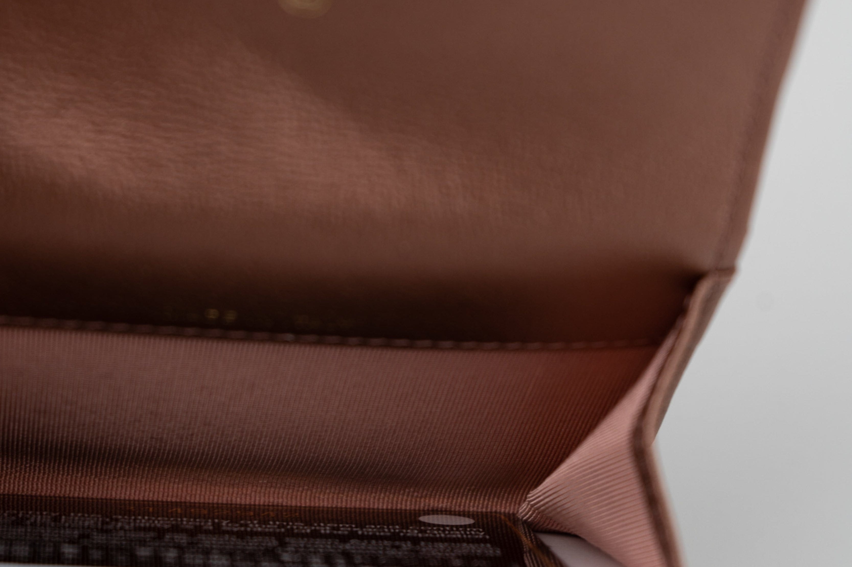 CHANEL Wallet 21A Copper (Rose Gold) 2.55 Flap Card Holder - Redeluxe