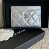 CHANEL Wallet 22P Metallic Silver Lambskin Quilted Card Holder SHW - Redeluxe