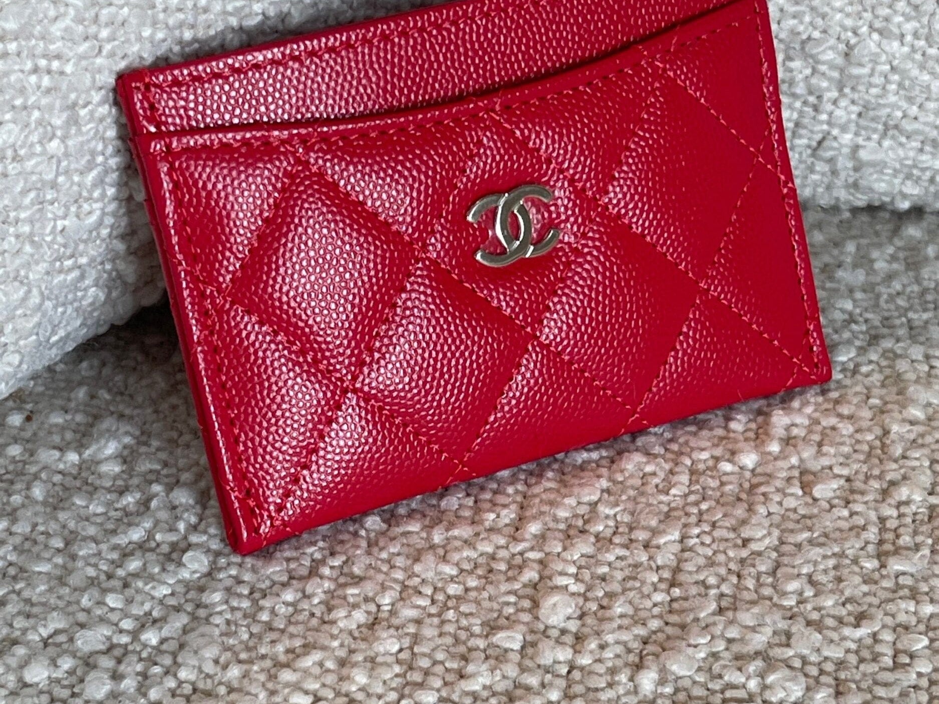 CHANEL Wallet 22S Red Caviar Quilted Card Holder LGHW - Redeluxe