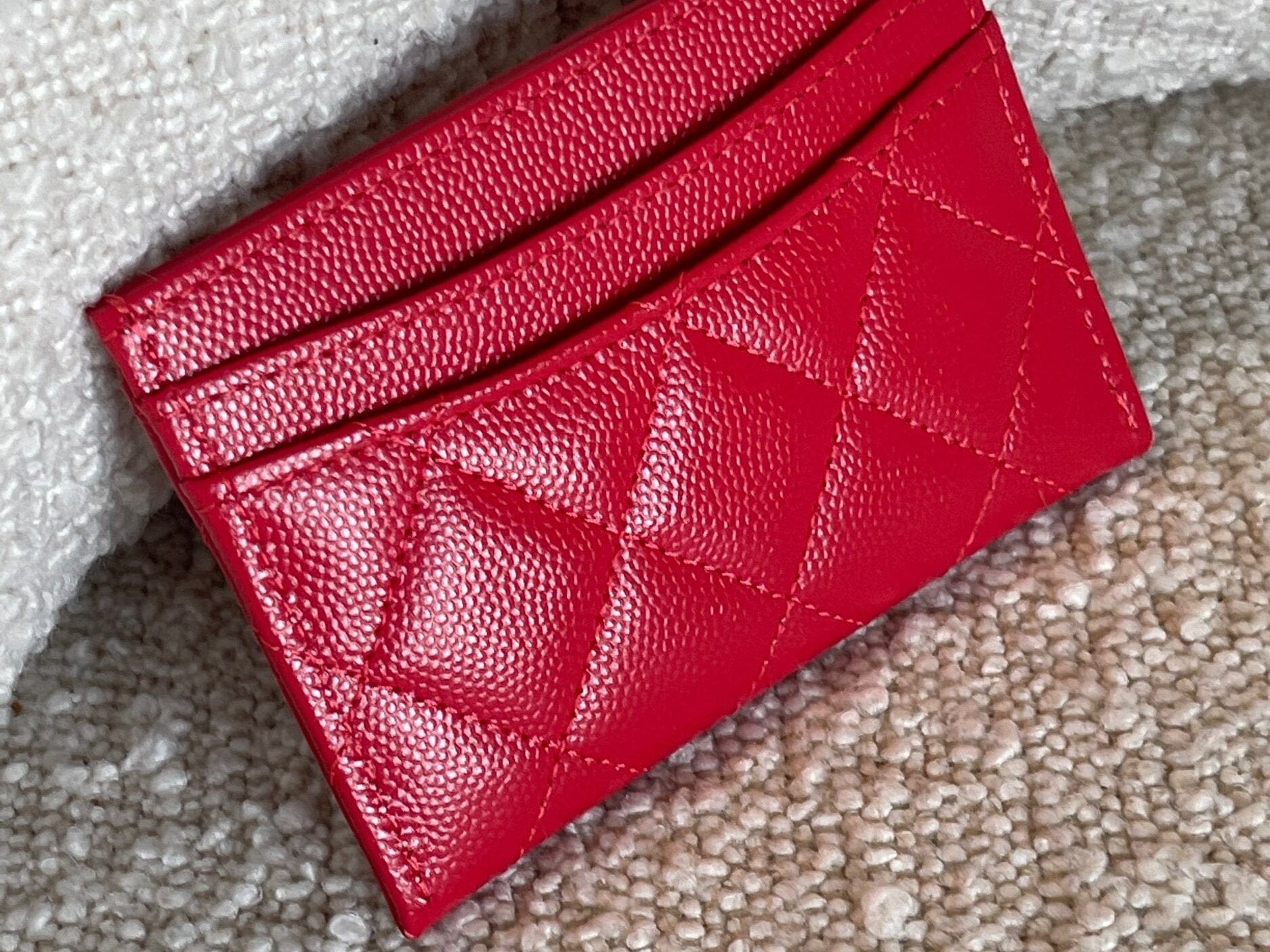 CHANEL Wallet 22S Red Caviar Quilted Card Holder LGHW - Redeluxe