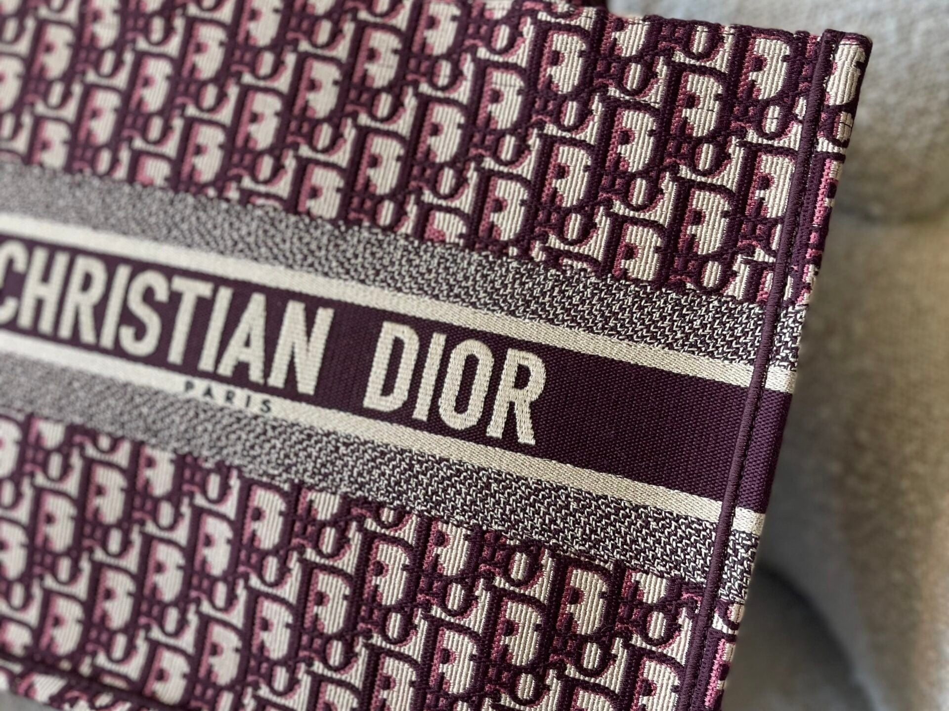 Christian Dior Tote Dior Burgundy Book Tote Medium - Redeluxe