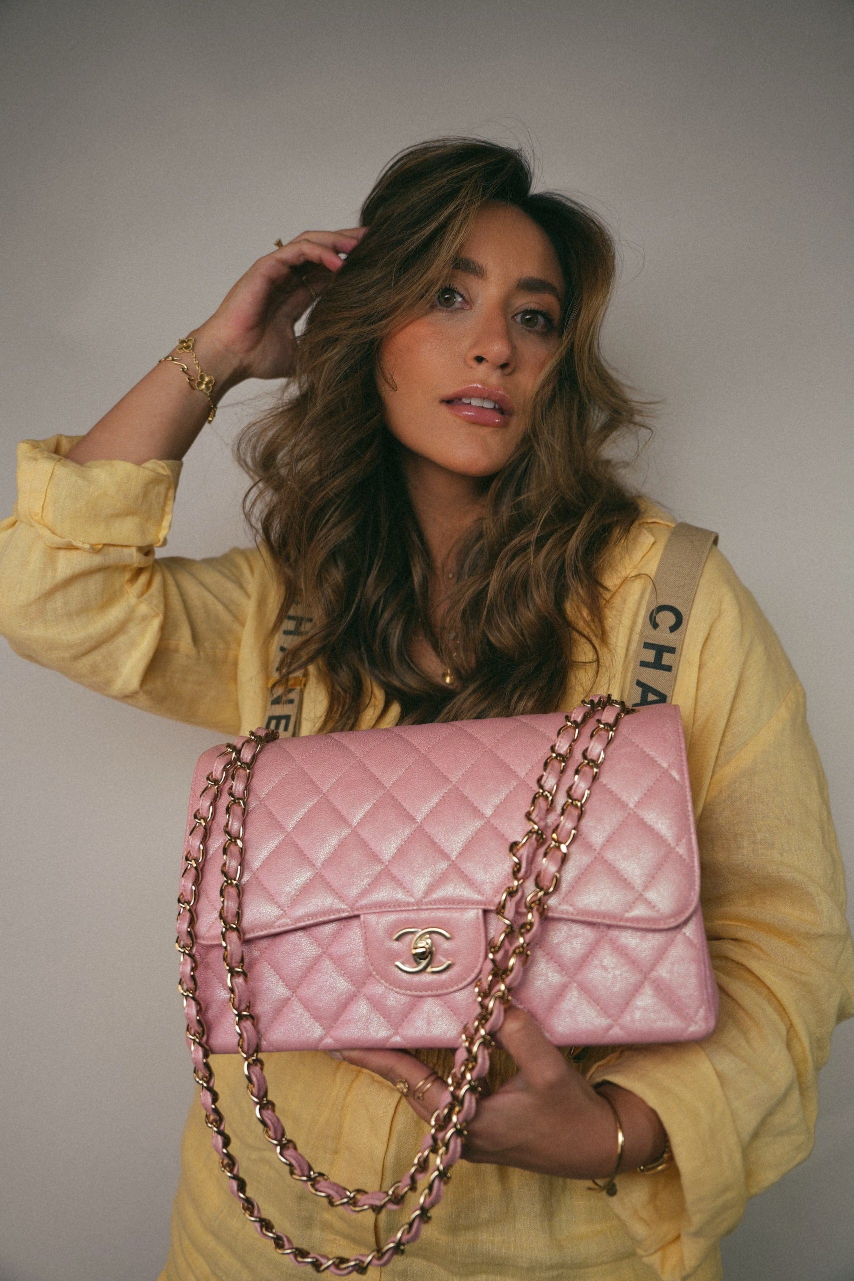 19S Iridescent Pink Caviar Quilted Jumbo Classic Flap Light Gold