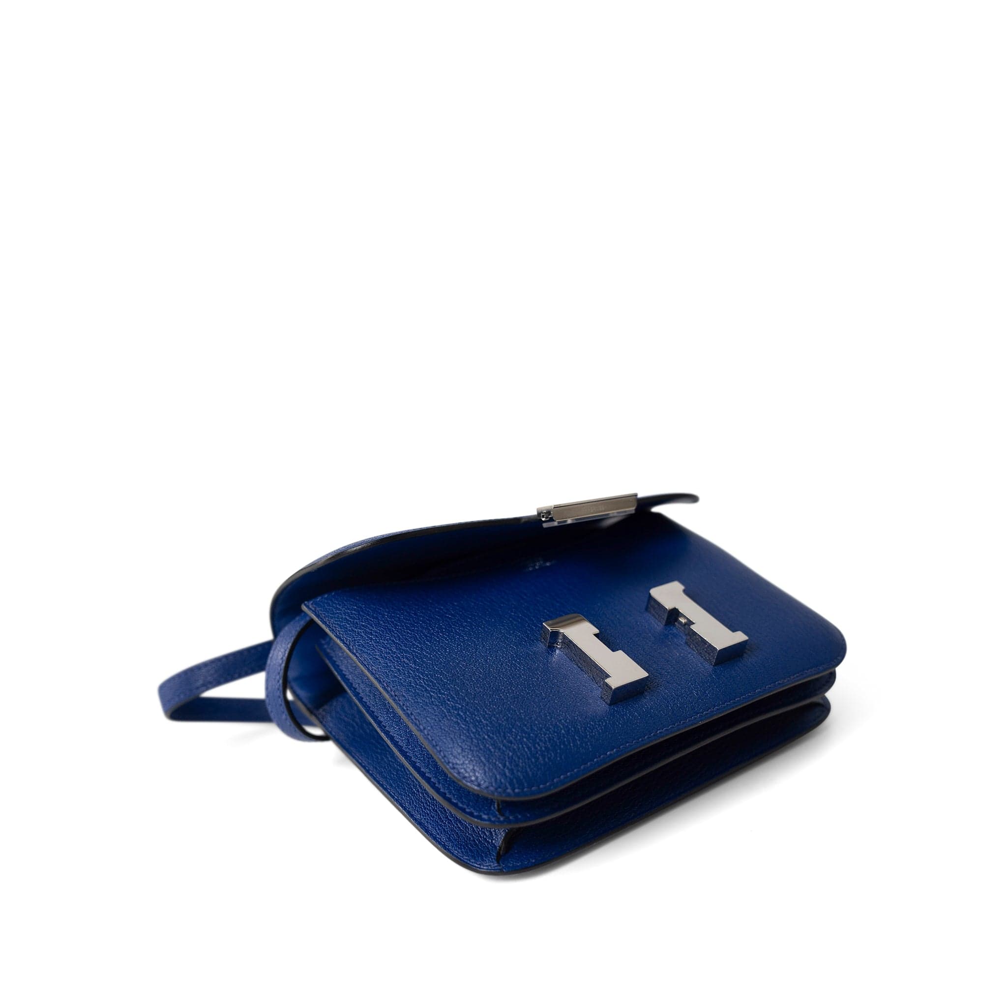 Hermes Handbag Blue / Constance Constance 18 7T Bleu Electrique Chèvre Leather Palladium Plated U Stamp - Redeluxe