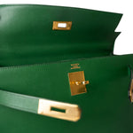 Hermes Handbag Green Kelly Sellier 32 Green Courchevel Gold Plated (U) Stamp - Redeluxe