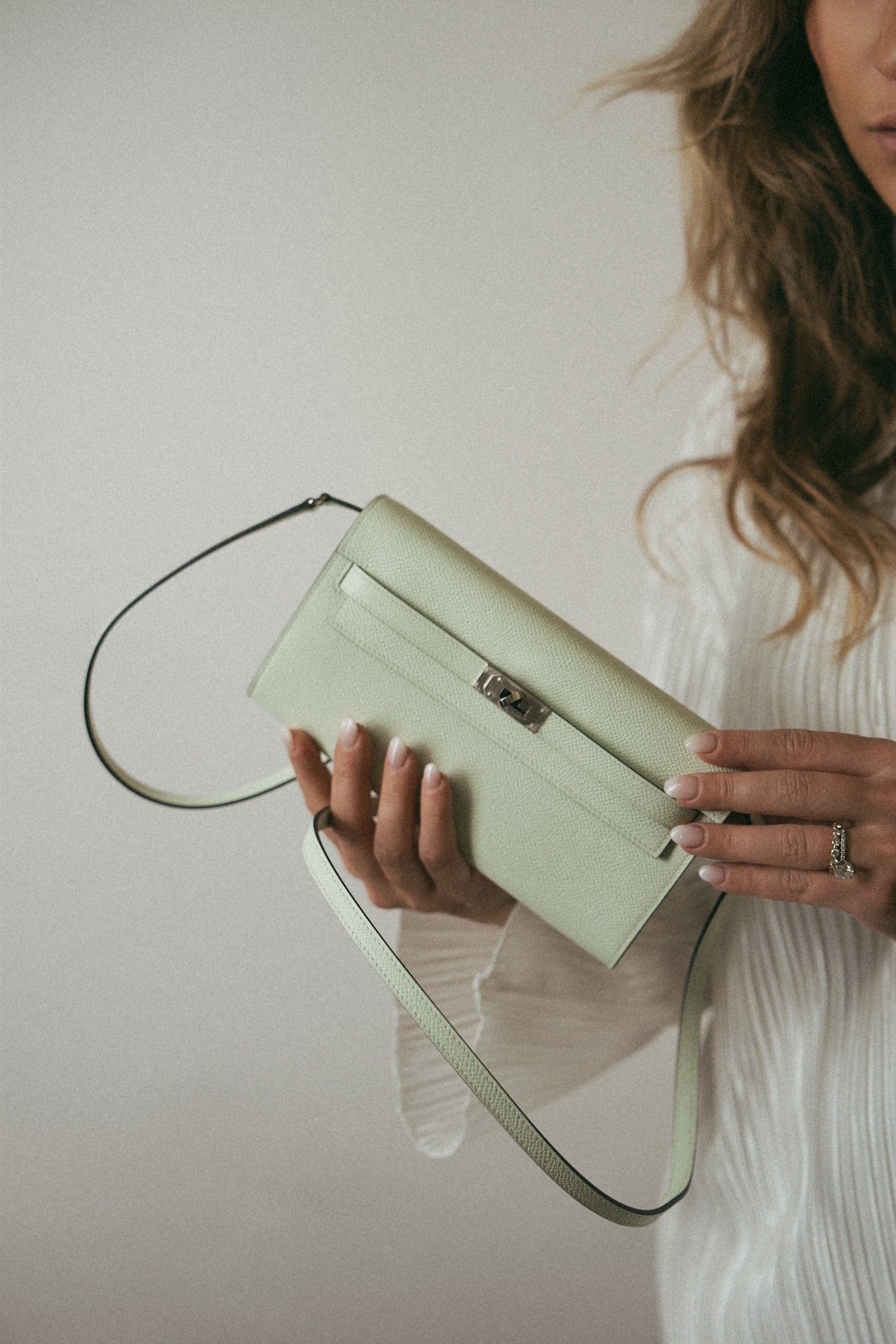 HERMES ★ KELLY TO GO ストラップウォレット Kelly Classique To Go wallet | Hermès Mainland China