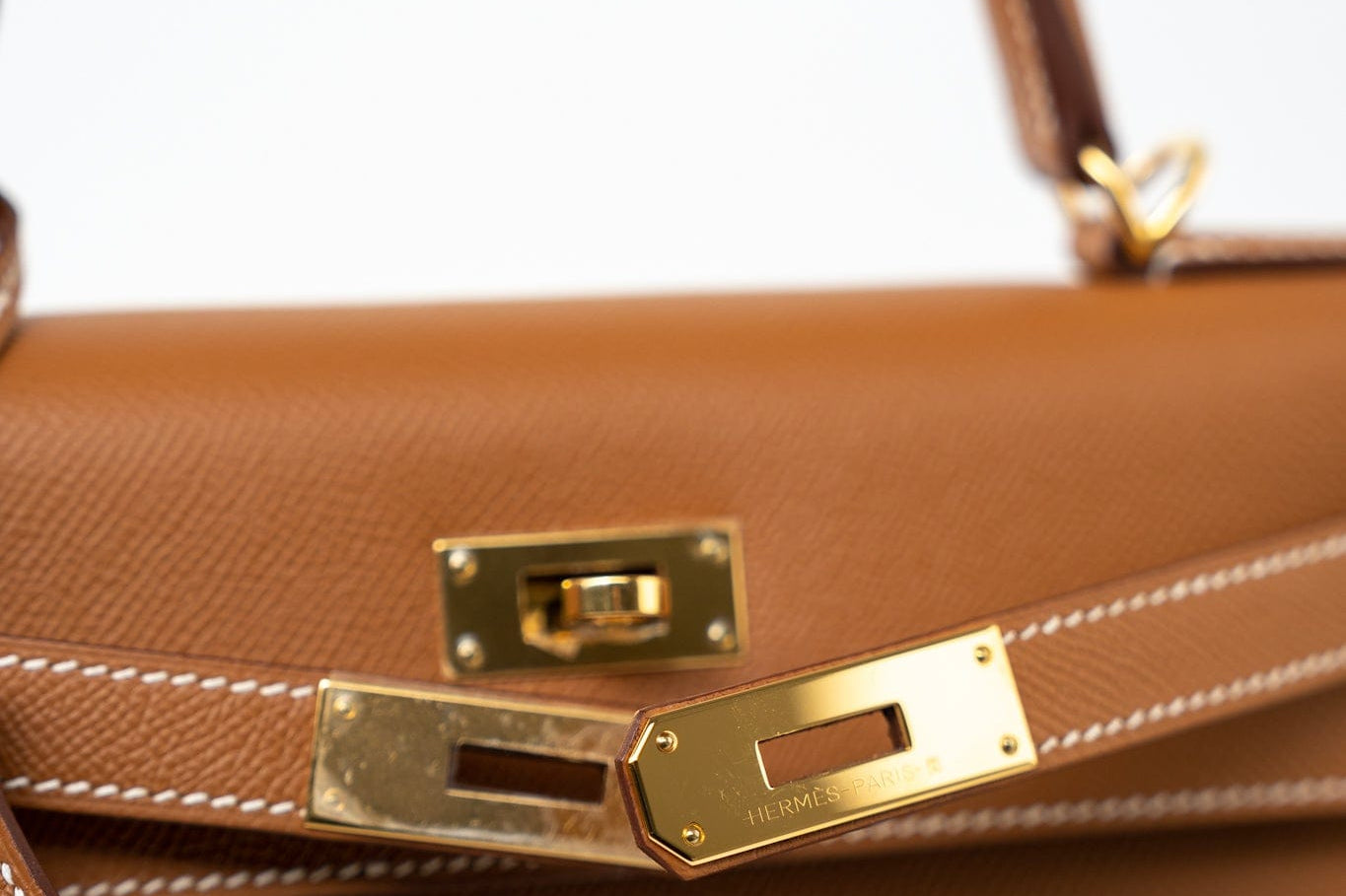Hermes Handbag Hermes Kelly Sellier 28 Veau Epsom Leather Gold with Gold Plated Hardware 2022 Z - Redeluxe