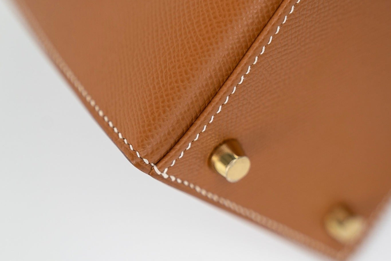 Hermes Handbag Hermes Kelly Sellier 28 Veau Epsom Leather Gold with Gold Plated Hardware 2022 Z - Redeluxe