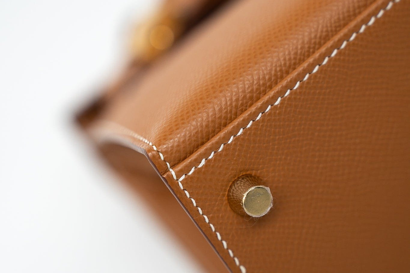 Hermes Handbag Hermes Kelly Sellier 28 Veau Epsom Leather Gold with Gold Plated Hardware 2022 Z - Redeluxe