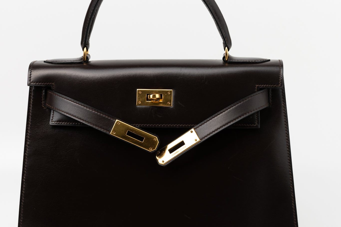 Hermes Handbag Hermes Vintage Kelly 28 Box Calfskin Chocolate Gold Metal Fittings - Redeluxe
