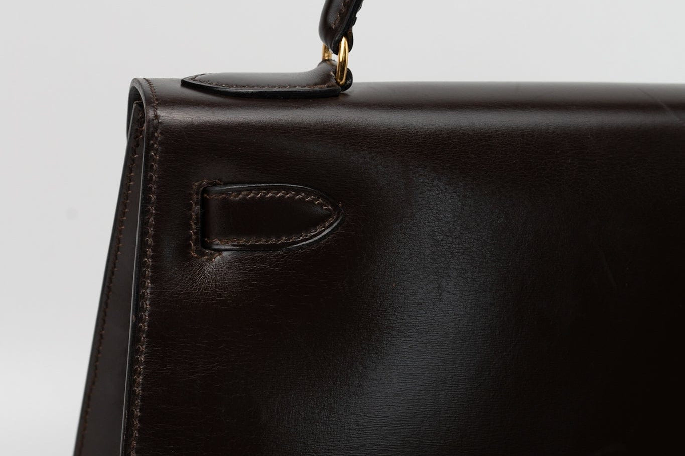 Hermes Handbag Hermes Vintage Kelly 28 Box Calfskin Chocolate Gold Metal Fittings - Redeluxe