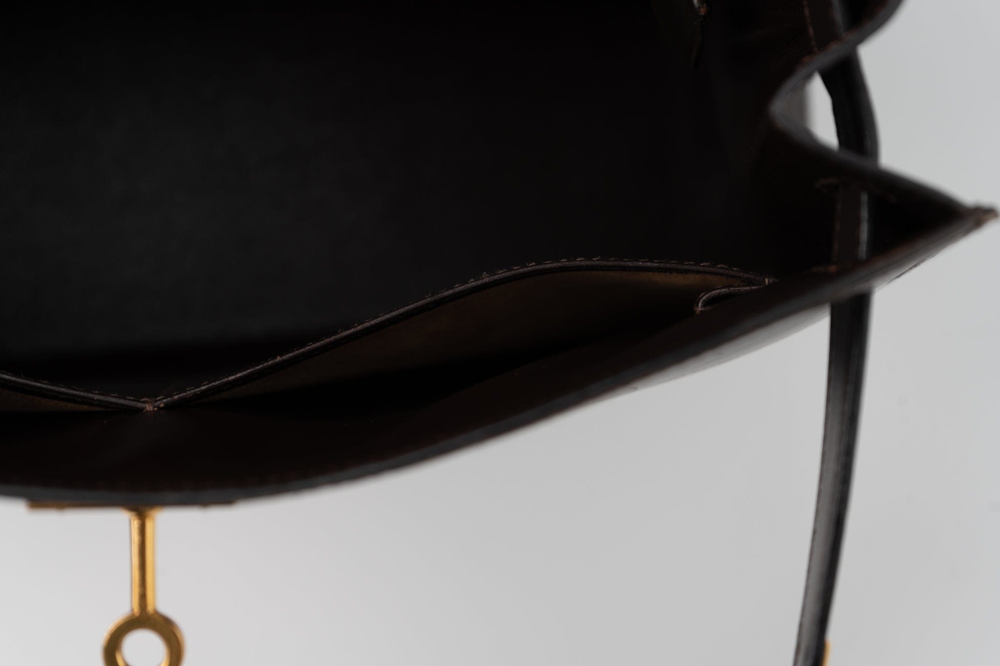 Hermes Handbag Hermes Vintage Kelly 28 Box Calfskin Chocolate Gold Metal Fittings - Redeluxe