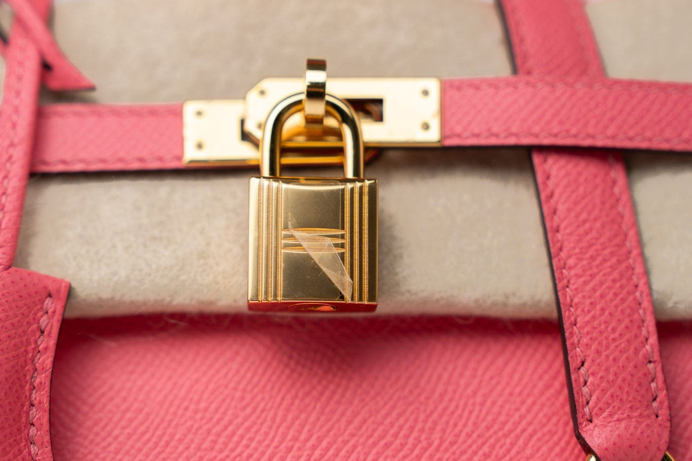 Hermes Handbag Kelly 25 Rose Azalée Veau Epsom Gold Plated C Stamp - Redeluxe