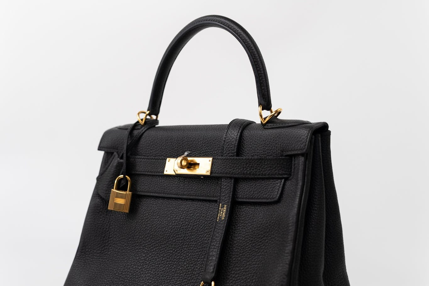 Hermes Handbag Kelly 28 Black Veau Togo Leather Gold Plated C Stamp - Redeluxe