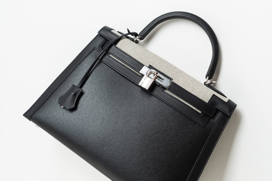 Hermes Handbag Kelly 32 Veau Swift Leather Toile Berline Palladium Plated Hardware 2019 D - Redeluxe