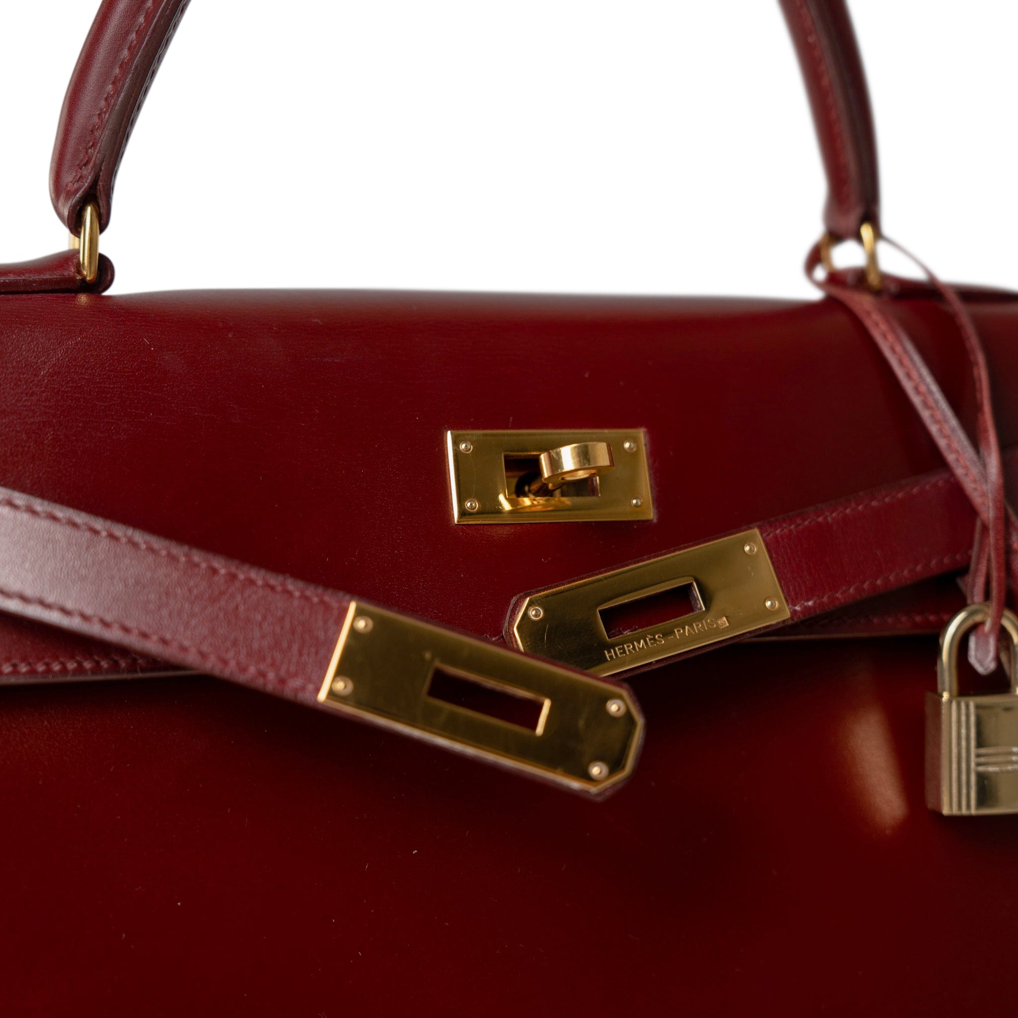 Hermes Handbag Kelly / Red Kelly 28 Rouge Box Calfskin Gold Plated V Stamp - Redeluxe