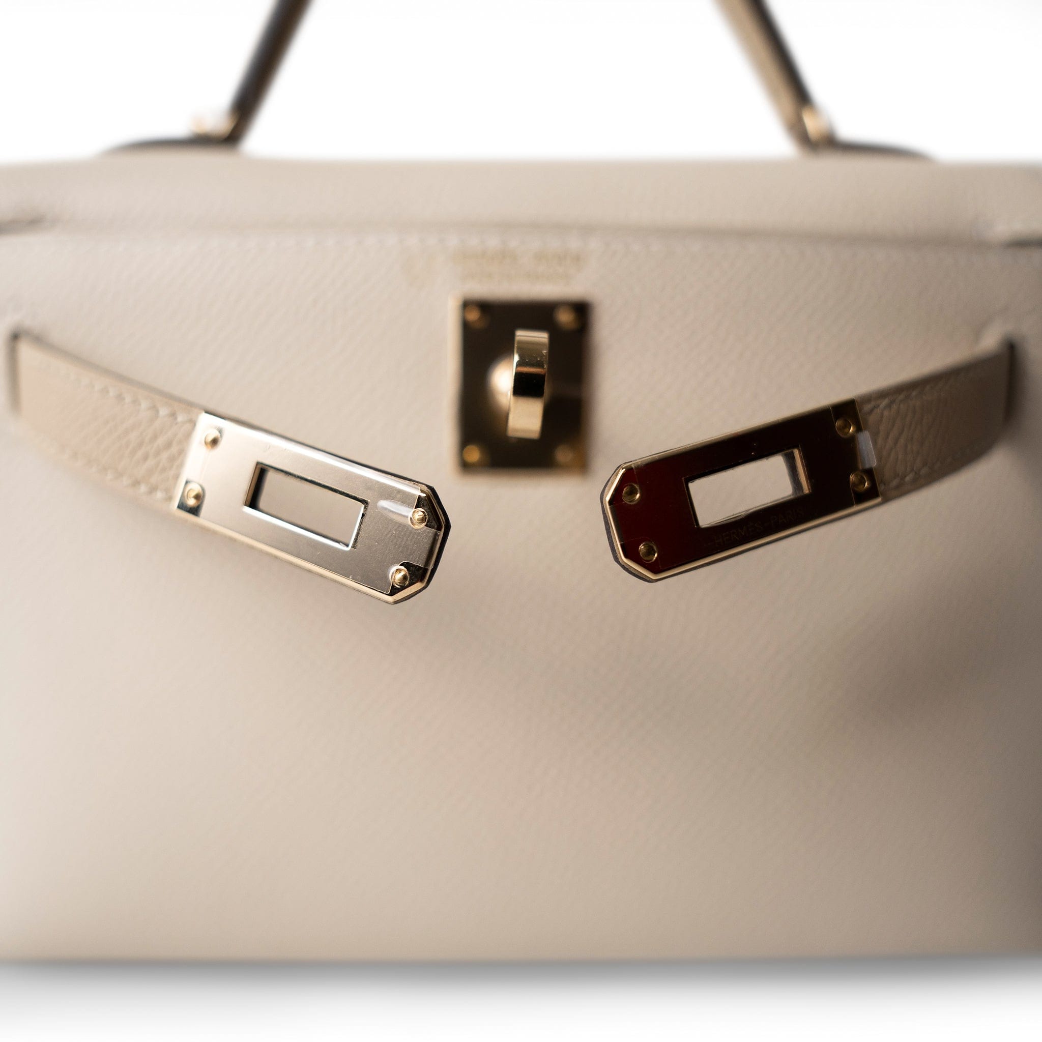 Hermes Handbag Mini Kelly Sellier II Craie Epsom Permabrass Plated Z Stamp - Redeluxe