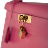 Hermes Handbag Pink Kelly 28 Rose Lipstick Veau Tadelakt Gold Plated Hardware C Stamp - Redeluxe