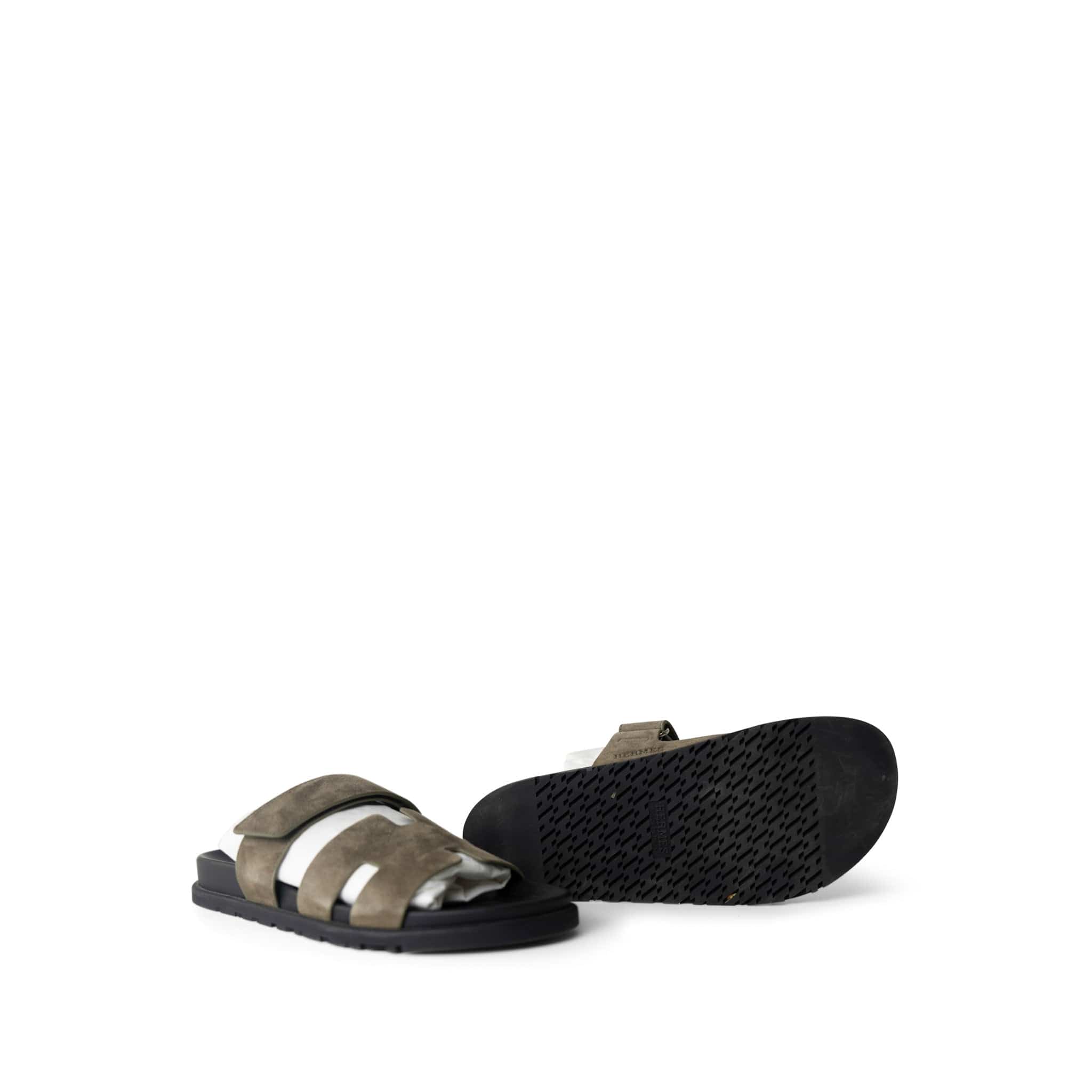 Hermes Sandals Chypre Sandals Toundra Suede / Black (Size 41) - Redeluxe