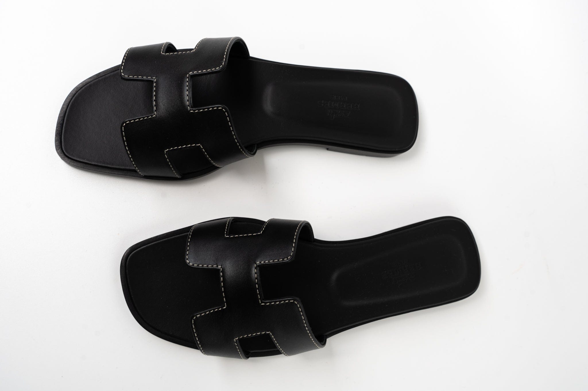 Hermes Sandals Hermès Box Calfskin Oran Sandals Black - Redeluxe