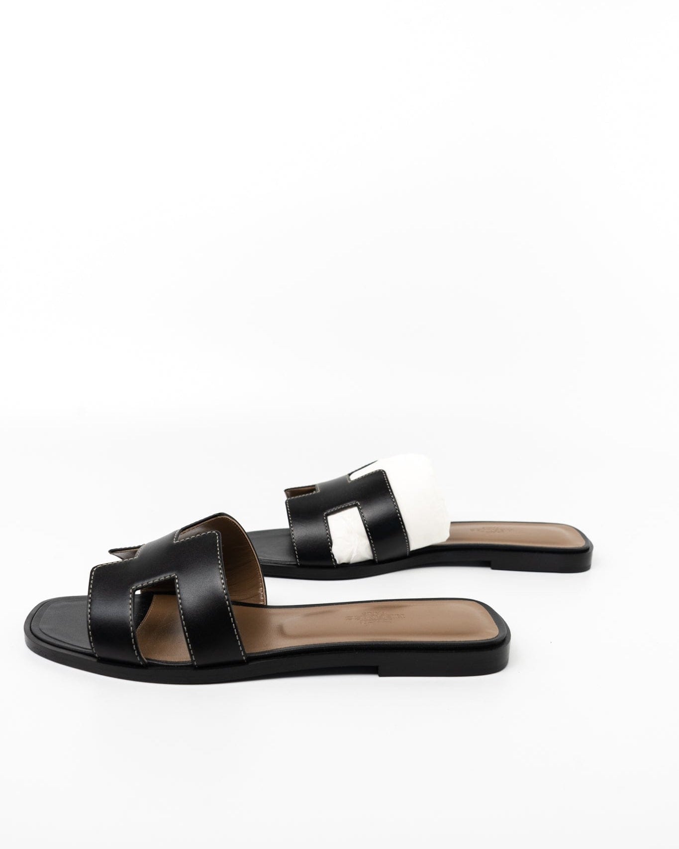 Hermes Sandals Hermès Box Calfskin Oran Sandals Black (Size 38) - Redeluxe