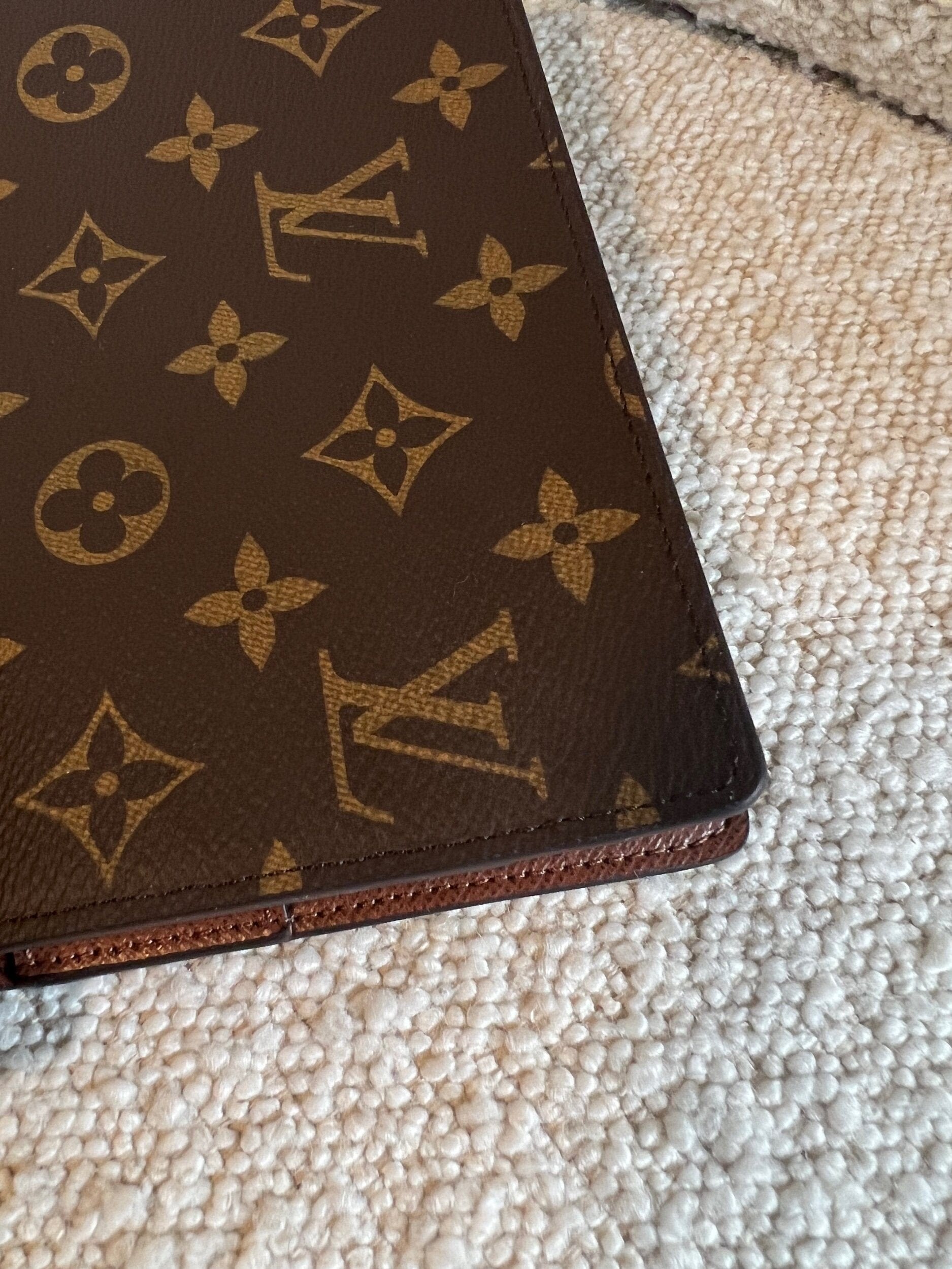Buy Exclusive Louis Vuitton Monogram Large Ring Agenda Cover