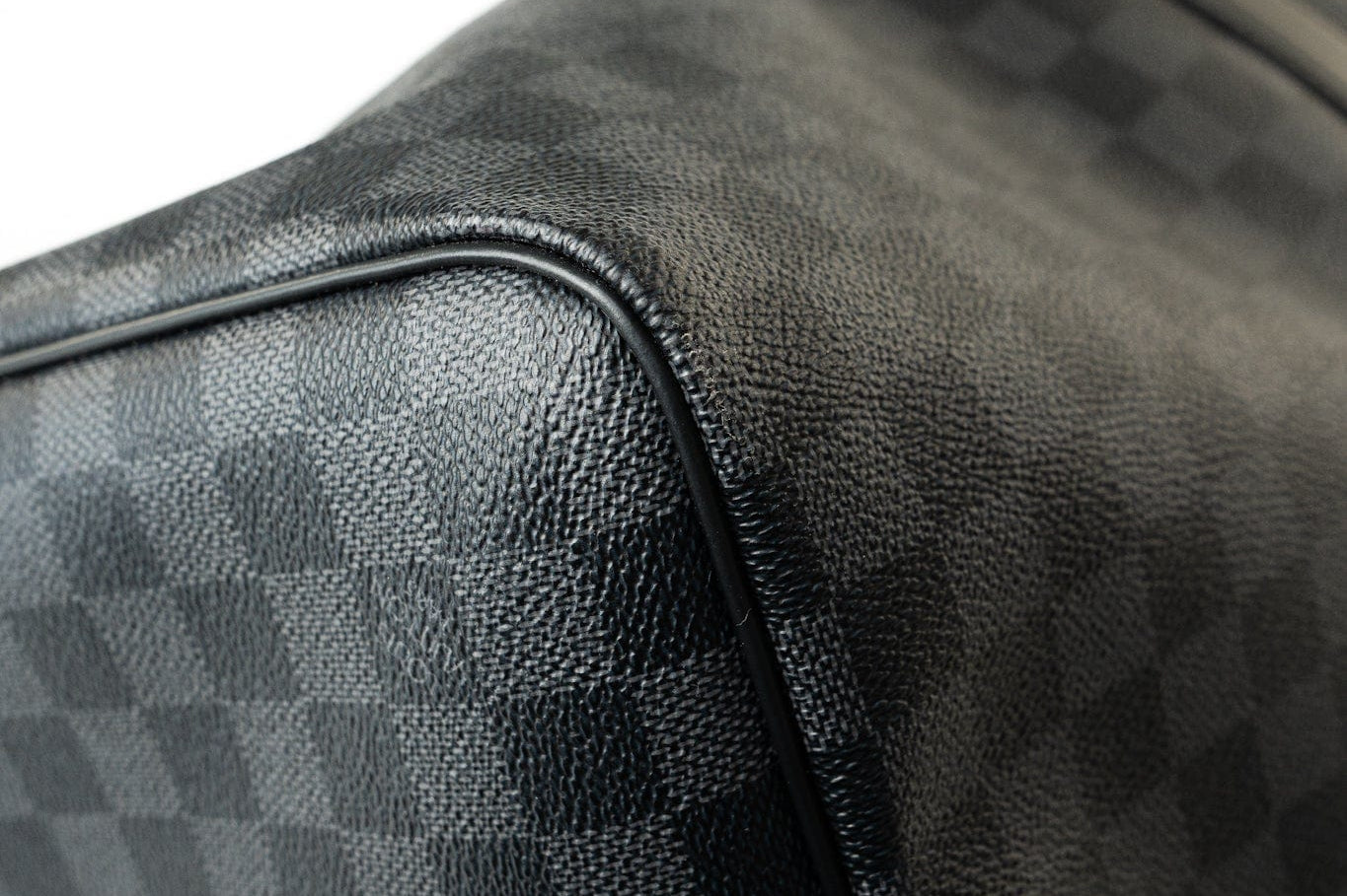 Louis Vuitton Duffle Bag Louis Vuitton Keepall 55 Bandouliere in Damier Graphite Canvas - Redeluxe