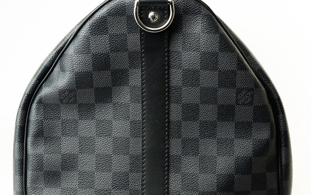 Louis Vuitton Duffle Bag Louis Vuitton Keepall 55 Bandouliere in Damier Graphite Canvas - Redeluxe