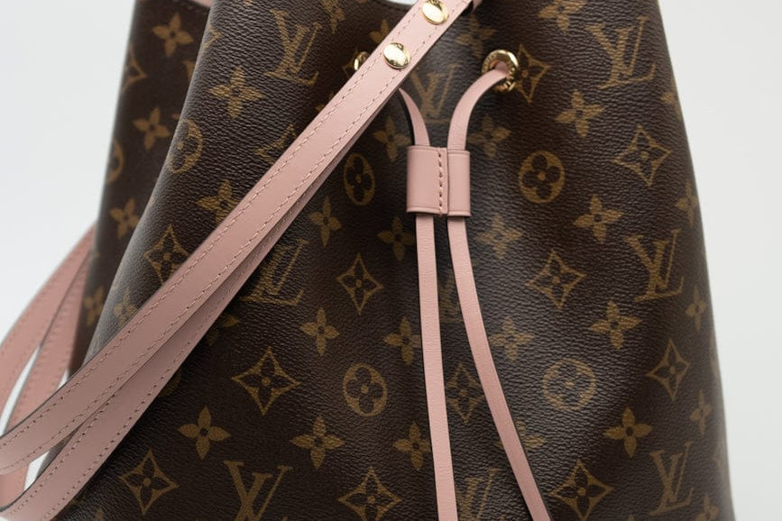 Louis Vuitton Handbag Louis Vuitton Monogram Rose Poudre Neo Noe MM - Redeluxe