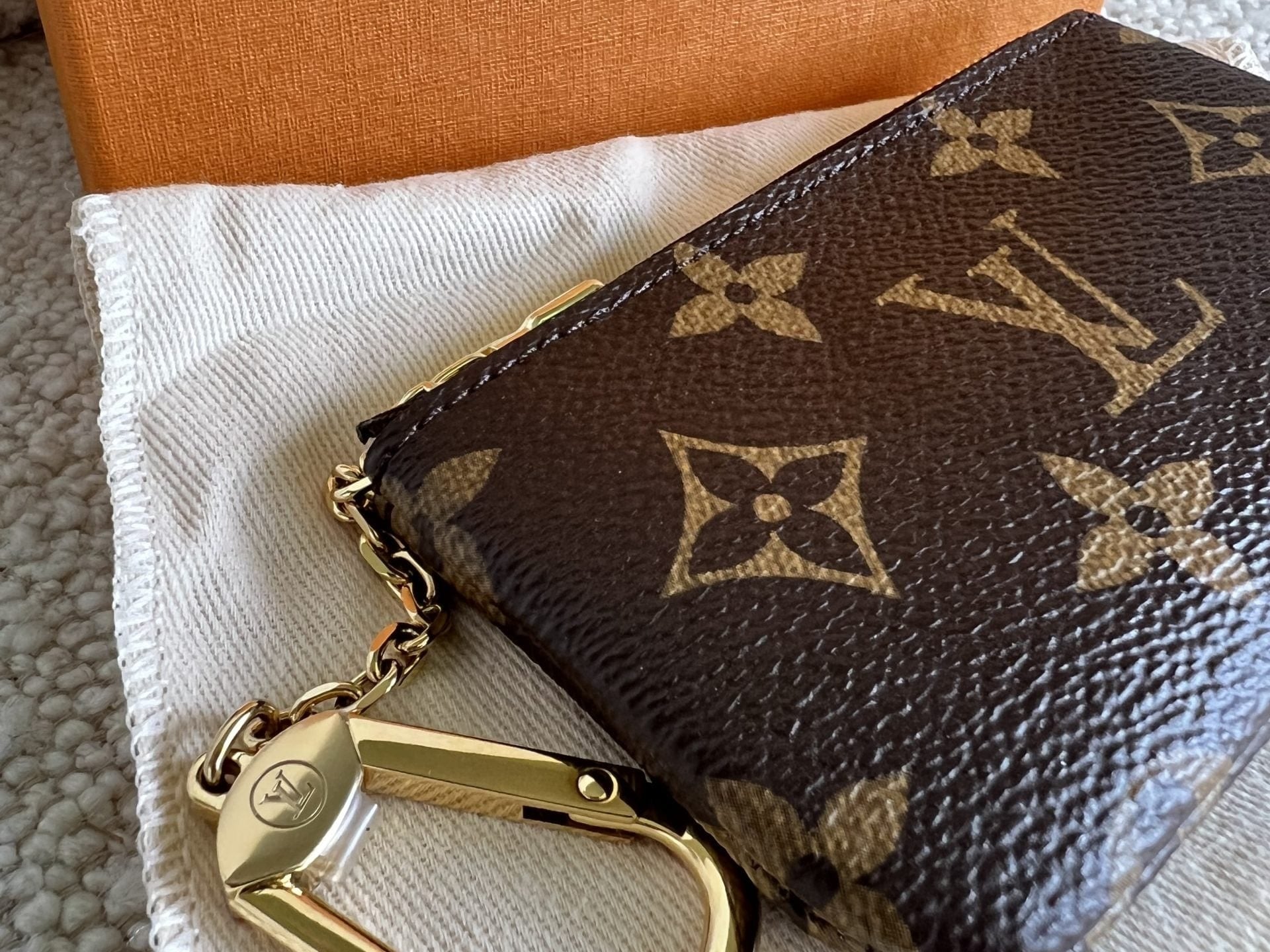 Louis Vuitton Pouch Purse Louis Vuitton  Zipped Coin Purse - Redeluxe