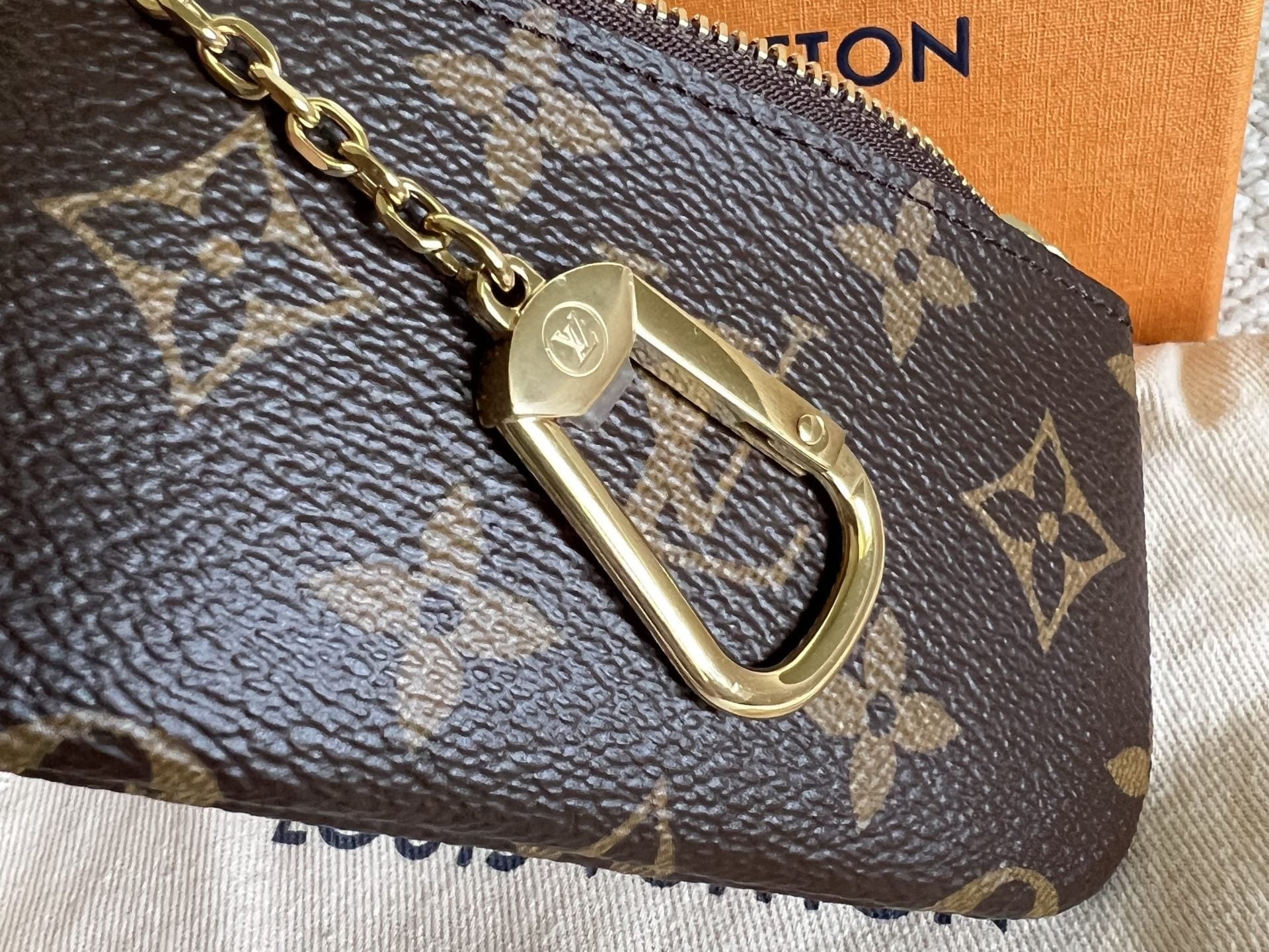 Louis Vuitton Pouch Purse Louis Vuitton  Zipped Coin Purse - Redeluxe