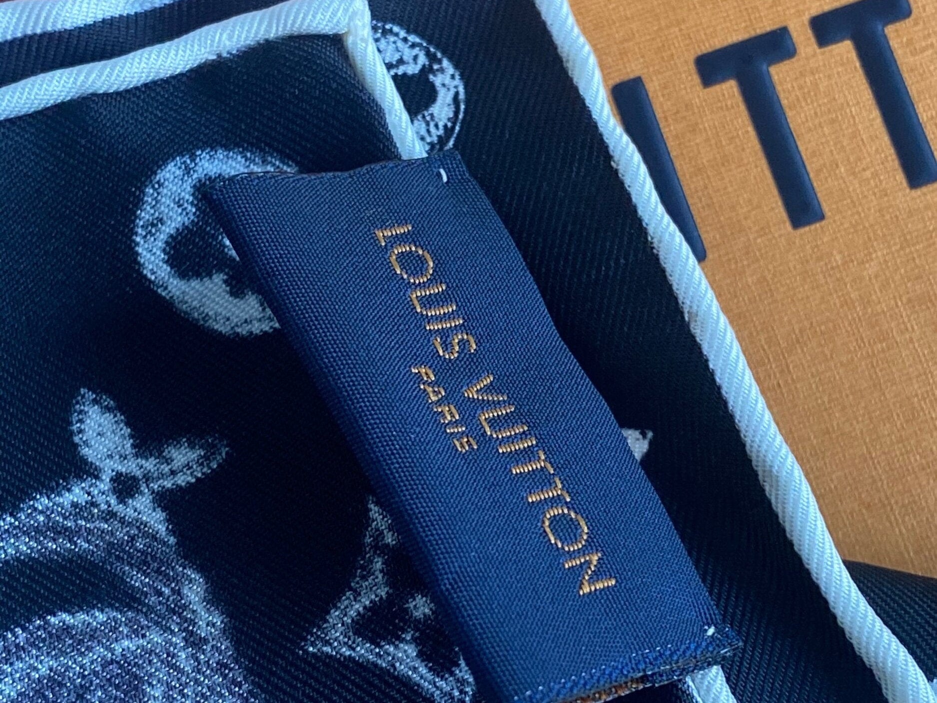 Louis Vuitton Shawl Black Louis Vuitton Double Face Shawl - Redeluxe