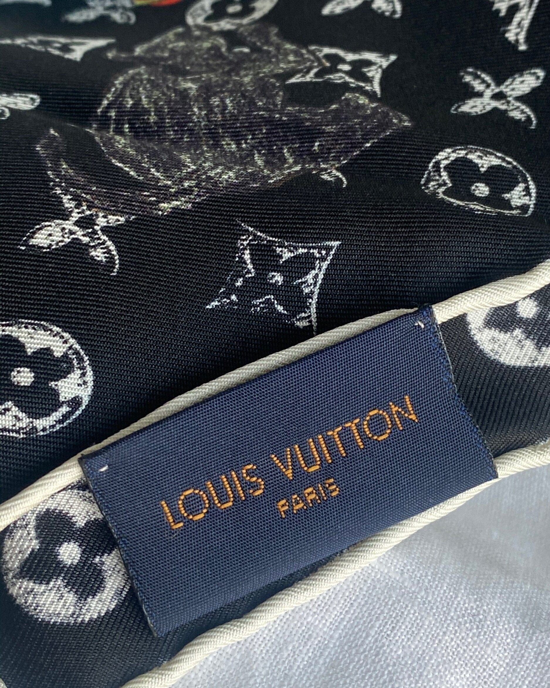 Louis Vuitton Shawl Black Louis Vuitton Double Face Shawl - Redeluxe