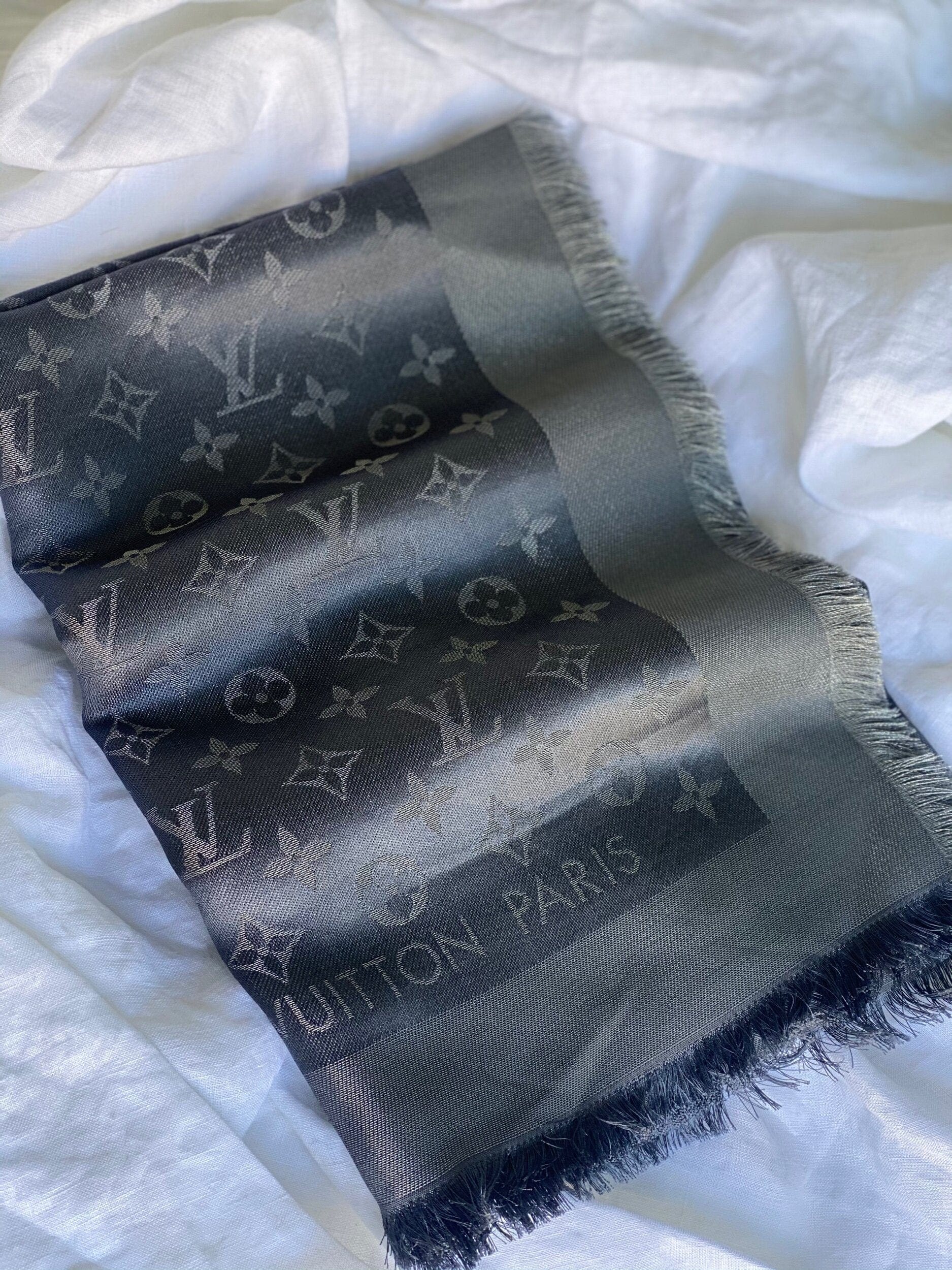 Monogram Shine Shawl Charcoal Grey (M75120) – REDELUXE