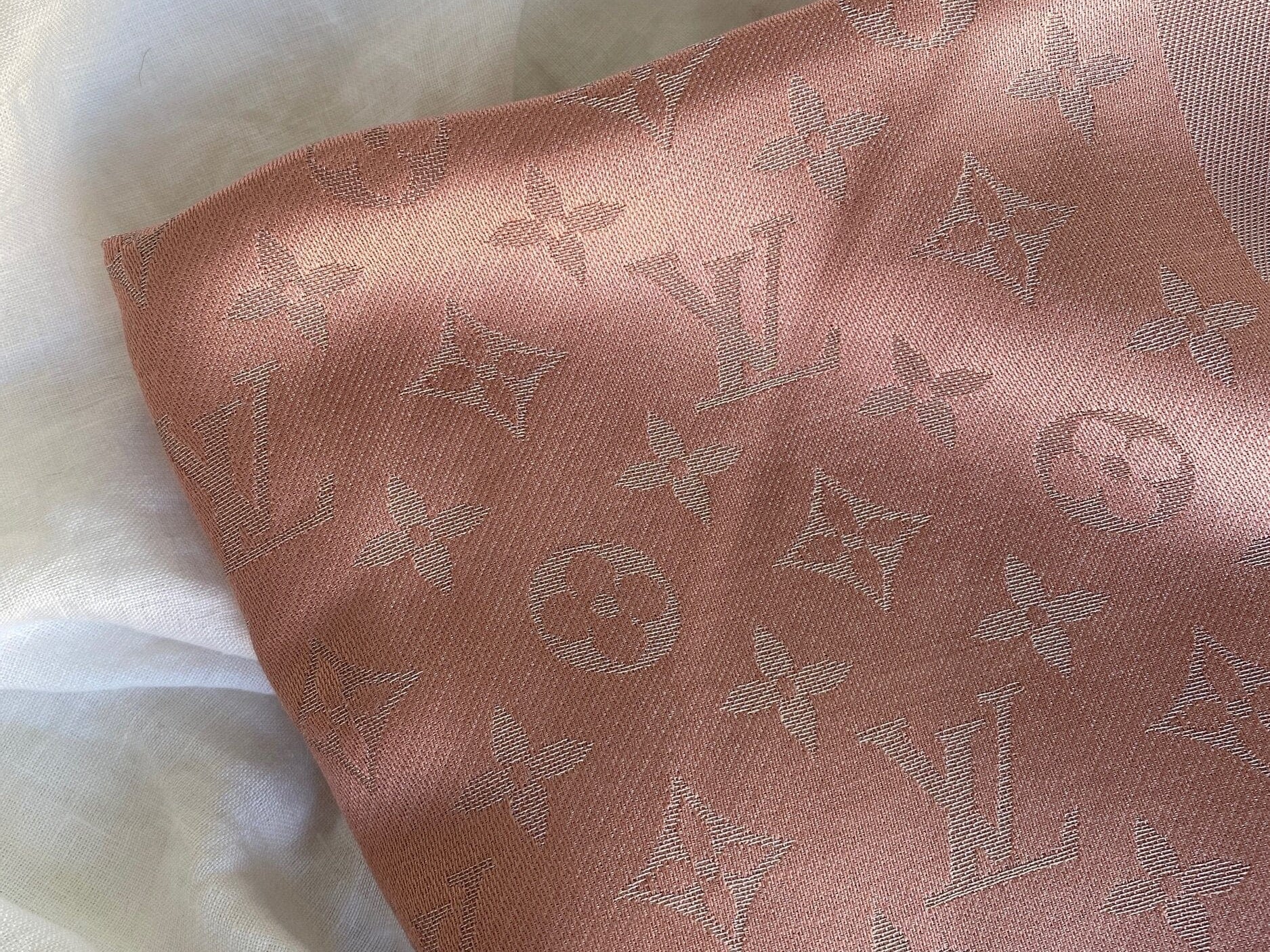 Louis Vuitton Shawl MONOGRAM SHINE SHAWL VELVET ROSE (M70805) - Redeluxe