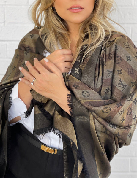 ルイヴィトン M71548 シルク ソーシャイン ストール ショール SO SHINE MONOGRAM SHAWL BLACK (M71548) – REDELUXE